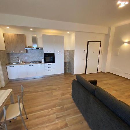 Viriamo House Roma Lägenhet Acilia Exteriör bild