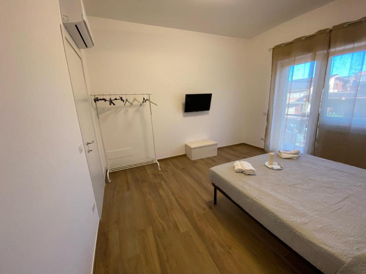 Viriamo House Roma Lägenhet Acilia Exteriör bild