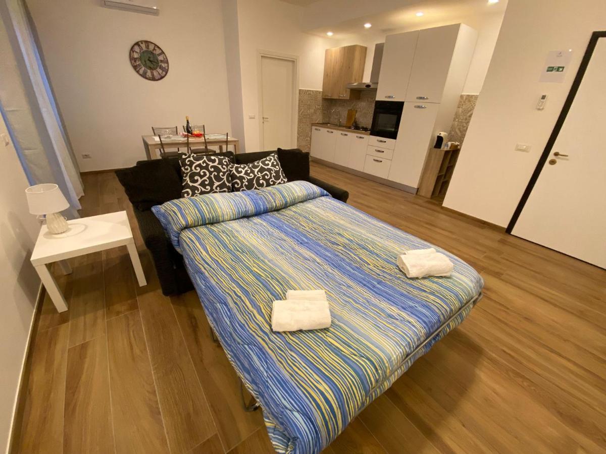 Viriamo House Roma Lägenhet Acilia Exteriör bild
