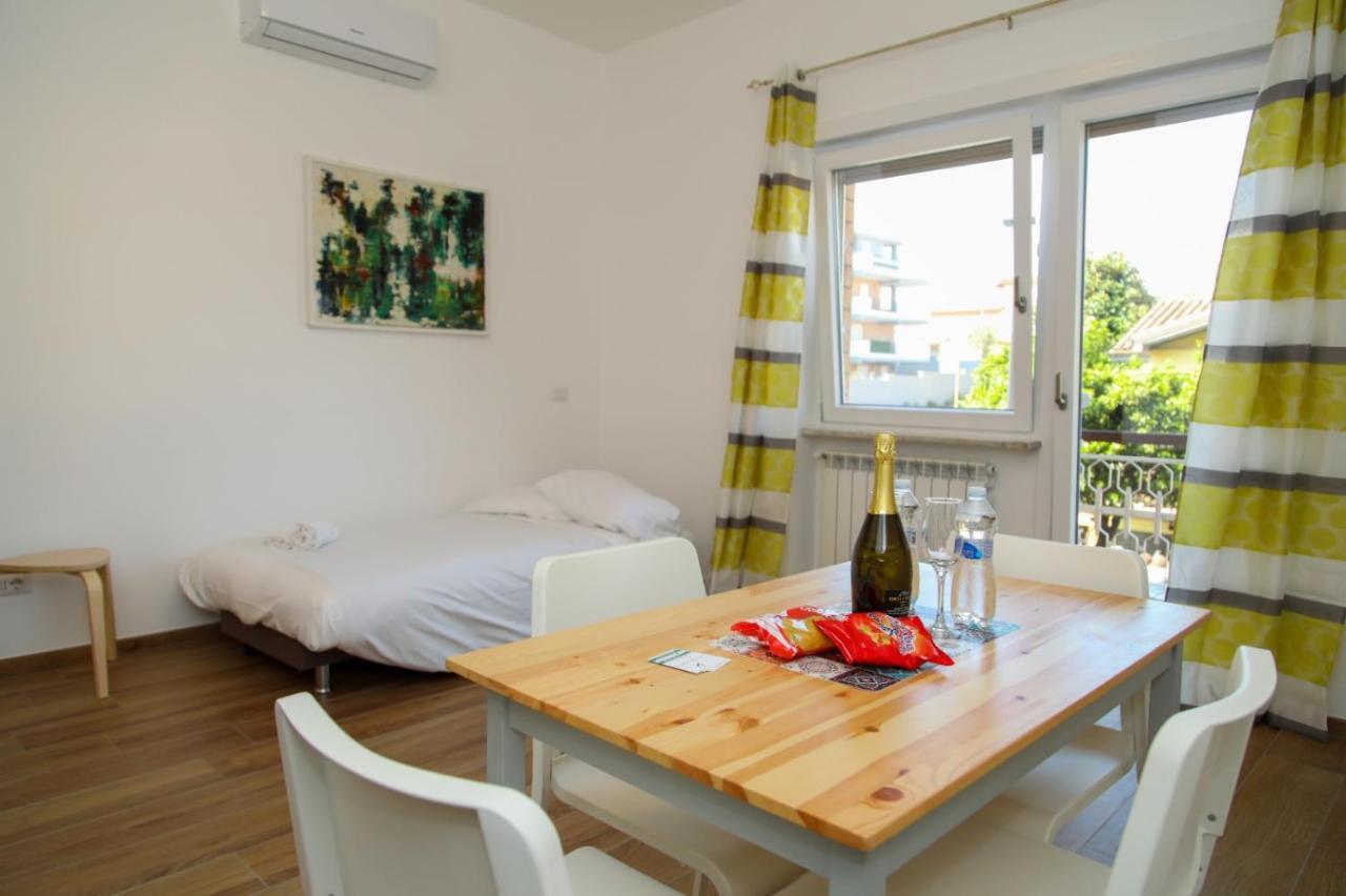 Viriamo House Roma Lägenhet Acilia Exteriör bild